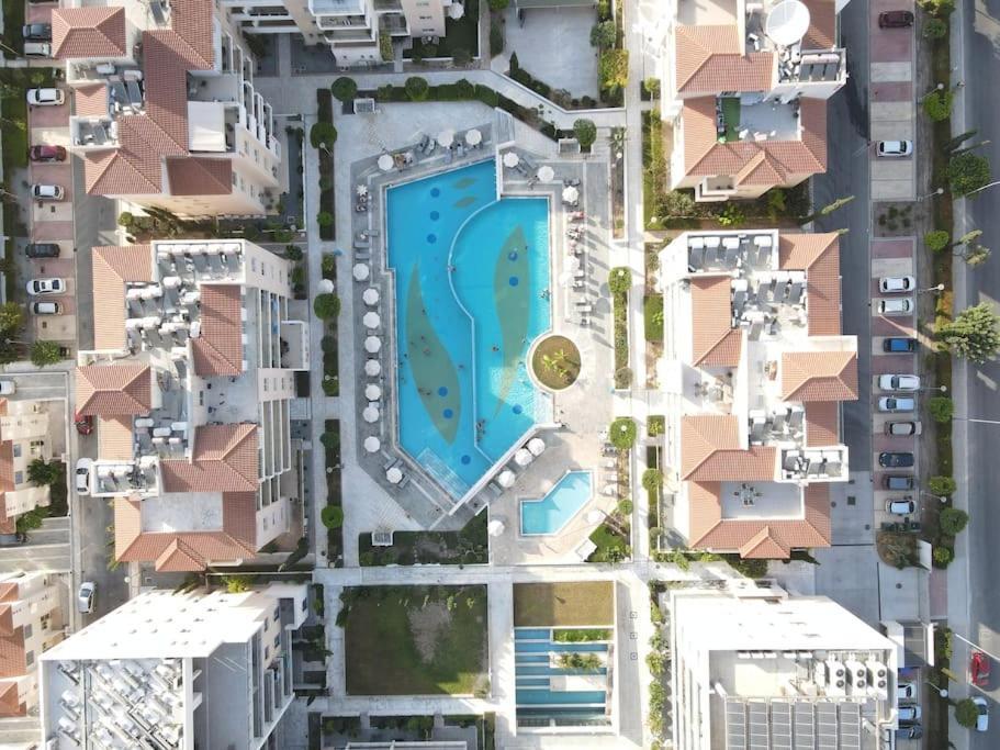 Apartment Retreat At Elysia Park With Gym Pool